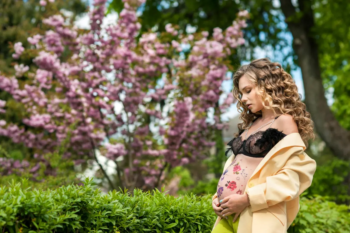 Pregnant woman consulting with healthcare provider